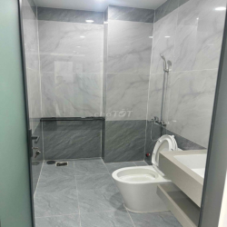 NHÀ MỚI - 4 x 20 - TRỆT 3 LẦU - GIÁ TỐT