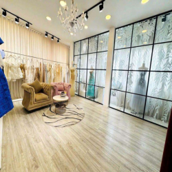 THANG MÁY GIÁ 5x - Nhà Góc 2MT 282 Võ Văn Tần, Quận 3 - Đường 2 chiều