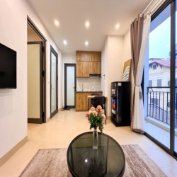 CHO THUÊ CĂN HỘ 1N1K FULL NỘI THẤT BAN CÔNG NGAY NGÕ 290 KIM MÃ 