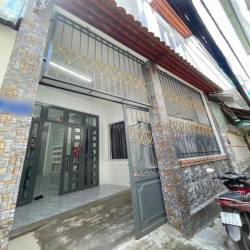 Cho thuê nhà trệt lầu 6x11m 2phòng sẵn 2máy lạnh hẻm Hoàng Văn Thụ