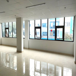 🏢 CHO THUÊ SÀN VĂN PHÒNG 180M² –  TÔ HIỆU HÀ ĐÔNG – GIÁ CHỈ 15TR/TẦNG