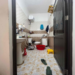 Bán Nhà 2 Tầng Lô Góc Ngõ Nông Thoáng Mát