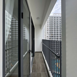Cho thuê CH 1PN rèm giá 5tr, có máy lạnh giá 5.5tr C/c MT Eastmark, LT