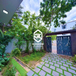 CHO THUÊ DÀI HẠN NHÀ SÂN VƯỜN 4 PHÒNG NGỦ FULL NỘI THẤT KDT MỸ GIA ( G