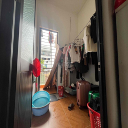 Bán Nhà 2 Tầng Lô Góc Ngõ Nông Thoáng Mát