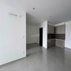 Cho thuê CH 1PN rèm giá 5tr, có máy lạnh giá 5.5tr C/c MT Eastmark, LT