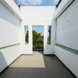 Nhà phố 2 lầu 1/ sát MT, 4x16m, 3PN 4WC, đường xe tải, Lê Đức Thọ