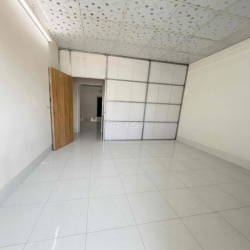 Nhà lầu mới 2 phòng KDC Hưng Phú 2 ( cty 8)