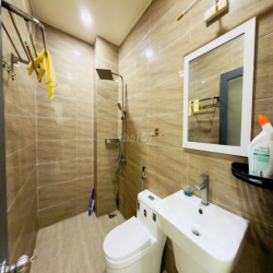 Nhà phố 2 lầu 1/ sát MT, 4x16m, 3PN 4WC, đường xe tải, Lê Đức Thọ