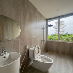 NHÀ 3 TẦNG 4PN 5WC NAM VIỆT Á MỚI XÂY