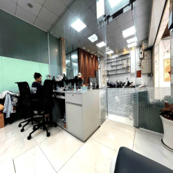 Biệt thự Phan Đăng Lưu, Bình Thạnh, 10x22, trệt 1 lầu, gara, 6PN 75tr