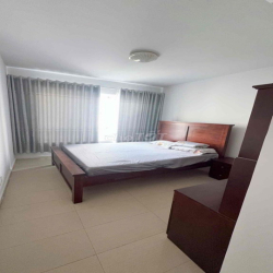 cho thuê căn hộ The Emerald golf view nội thất đẹp giá rẻ