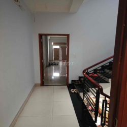 CHO THUÊ NHÀ PHÓ LIỀN KÈ 18tr