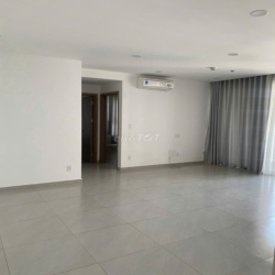 Cho thuê căn 100m2(3pn + 3wc) Ngay long trường Q9 .Có thể vao ở liền