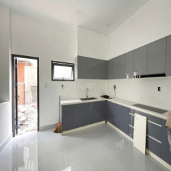 BIỆT THỰ MỚI XÂY 200M2 3 TẦNG MẶT PHỐ NGAY ĐƯỜNG HIỆP BÌNH THỦ ĐỨC