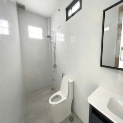 BIỆT THỰ MỚI XÂY 200M2 3 TẦNG MẶT PHỐ NGAY ĐƯỜNG HIỆP BÌNH THỦ ĐỨC