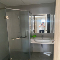 Cho thuê căn 100m2(3pn + 3wc) Ngay long trường Q9 .Có thể vao ở liền