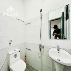 CHO THUÊ PHÒNG GIÁ RẺ NGAY TÔ HIẾN THÀNH GÁC CAO VỊ TRÍ ĐẸP 🔰