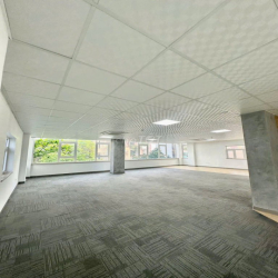 Cho thuê VP 160m2 Nguyễn Đình Chính view kính thoáng đón nắng tự nhiên