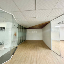 Cho thuê VP 160m2 Nguyễn Đình Chính view kính thoáng đón nắng tự nhiên