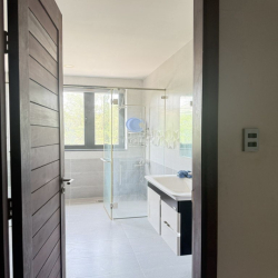 NGUYÊN CĂN 6,5M X 22M, 2 LẦU, ĐƯỜNG 12, P.HBP