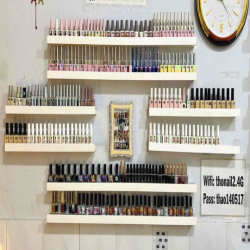 Sang Gấp Tiệm Nail Quận 7 – Full Nội Thất, Vào Làm Ngay – Giá Chỉ 60 T