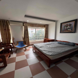 Phòng studio CCMN 6 tầng, mặt đường, có thang máy
