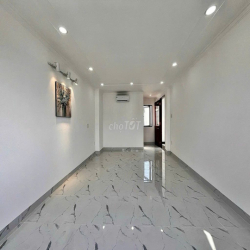 Cần cho thuê gấp nhà HXT 31/2A Phan Huy Ích P15, Quận Tân Bình. 