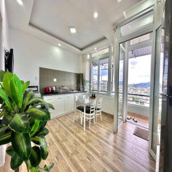 CHO THUÊ CĂN HỘ ĐƯỜNG BẠCH ĐẰNG CAO CẤP 2 PN FULL NỘI THẤT VIEW ĐẸP