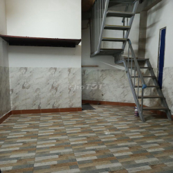 NHÀ NHỎ CHO THUÊ - HẺM XE CON  6M 