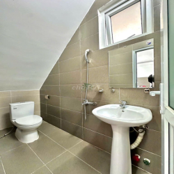 CHO THUÊ CĂN HỘ ĐƯỜNG BẠCH ĐẰNG CAO CẤP 2 PN FULL NỘI THẤT VIEW ĐẸP