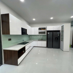 NHÀ PHỐ VEROSA KHANG ĐIỀN - 3 TẦNG  - 4PN 4WC - FULL NT MỚI ĐẸP Y HÌNH