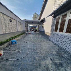 Chín Chủ. Cho Thuê Nhà Mới . 9x30   4pn 3wc