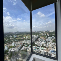 Cho thuê căn góc 100m2(3pn+3wc) Full nội thất xịn mịn đầy đủ . 