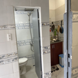 Phòng nội thất cao cấp: máy lạnh, tủ lạnh, máy giặt, quạt máy, bếp từ