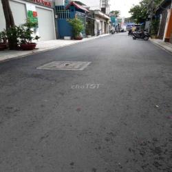 nhà đúc 3 tấm phan huy ích phường 15 tân bình dt: 70m2