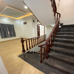 ✅✅Cho thuê nhà kinh doanh 5 phòng gần vinhome 