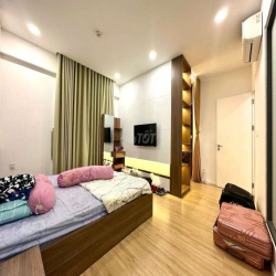 Cho thuê căn hộ 107m2 3PN Millennium Bến Vân Đồn Q4