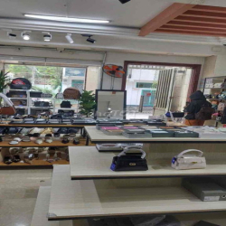 Nguyên căn HXH tiện ở VPCT Huỳnh Văn Bánh Phú Nhuận.