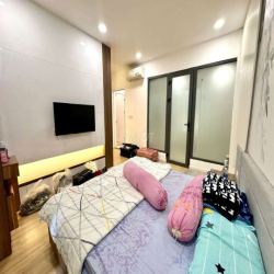 Cho thuê căn hộ 107m2 3PN Millennium Bến Vân Đồn Q4