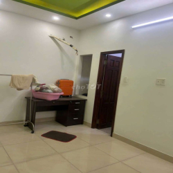 NHÀ ĐẸP 3 TẦNG - 3PN 3WC - OTO ĐẬU TRƯỚC NHÀ - GẦN CC 4S LINH ĐÔNG