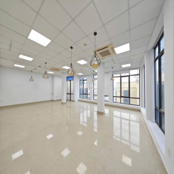 Cho thuê văn phòng 115m2 Trần Quang Diệu giá chỉ 18tr trần cao lô góc