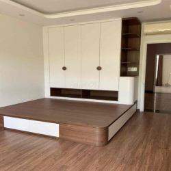 CHO THUÊ NHÀ PHỐ GÓC 2MT 6x18M, 6PN, 6WC, HẦM 4 LẦU 50 TRIỆU/ THÁNG