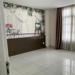 CHO THUÊ NHÀ PHỐ GÓC 2MT 6x18M, 6PN, 6WC, HẦM 4 LẦU 50 TRIỆU/ THÁNG