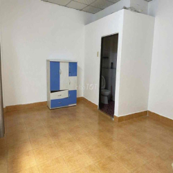 🟣🟣🟣🟣 NHÀ NGUYÊN CĂN MẶT TIỀN HẺM Q7 🟣🟣🟣🟣