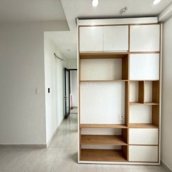 Cho thuê căn hộ có máy lạnh - ở ngay - nhà mới sạch sẽ