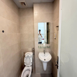 Cho thuê căn hộ có máy lạnh - ở ngay - nhà mới sạch sẽ
