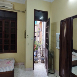 Cho thuê nhà có cửa hàng kinh doanh