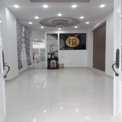 Cho thuê Biệt thự Tạ Quang Bửu,Q.8 (Đ/d Giai Việt)