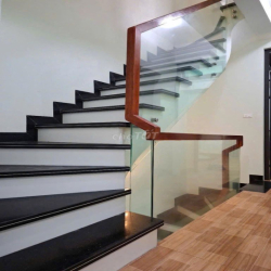 nhà ngõ 102 hoàng đạo thành 45m x5T ô tô đỗ cửa